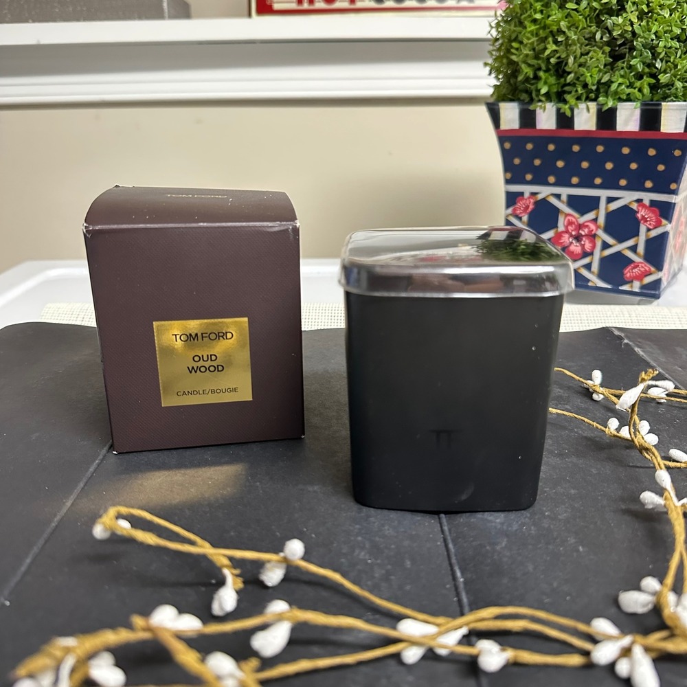 Tom Ford Oud Wood scented candle Single‎ Wick Private Blend Collection NEW